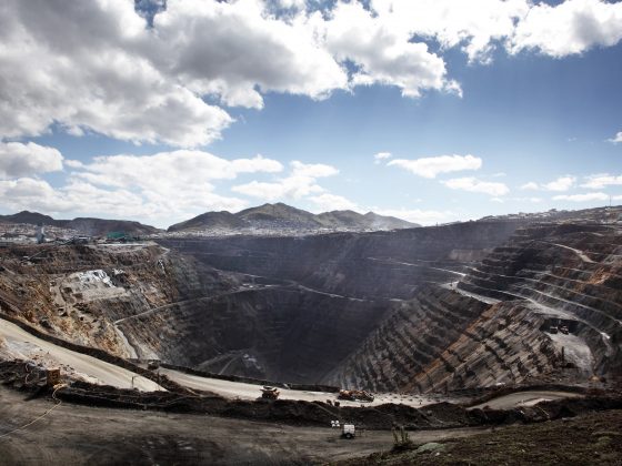 An image of the large open pit at Cerro de Pasco